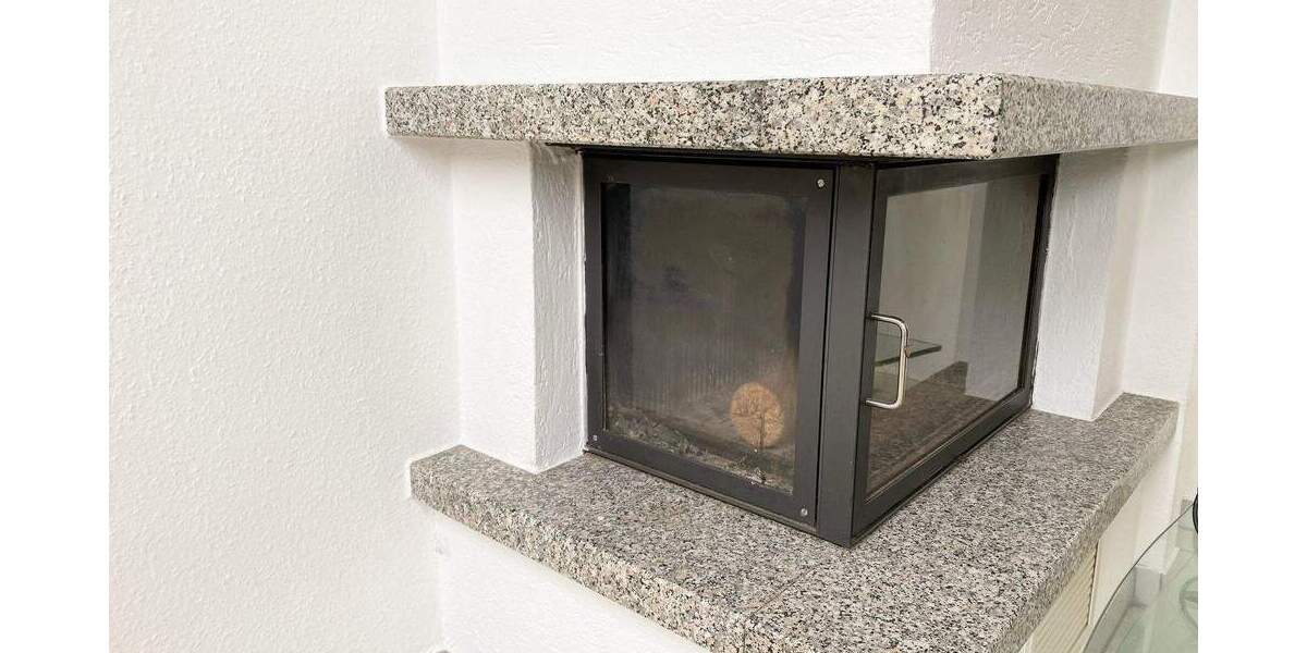 Frisch renoviert: 2-Zimmer Wohnung mit Balkon und Kamin 2 zimmer