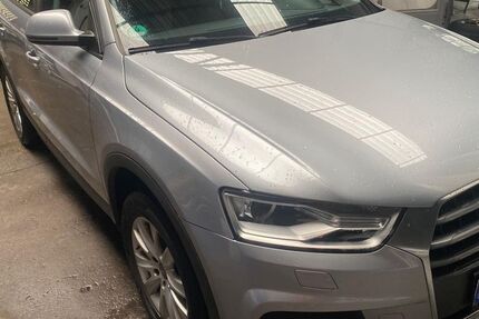 Audi Q3 89.035 km 12.500 € Frankfurt 60437