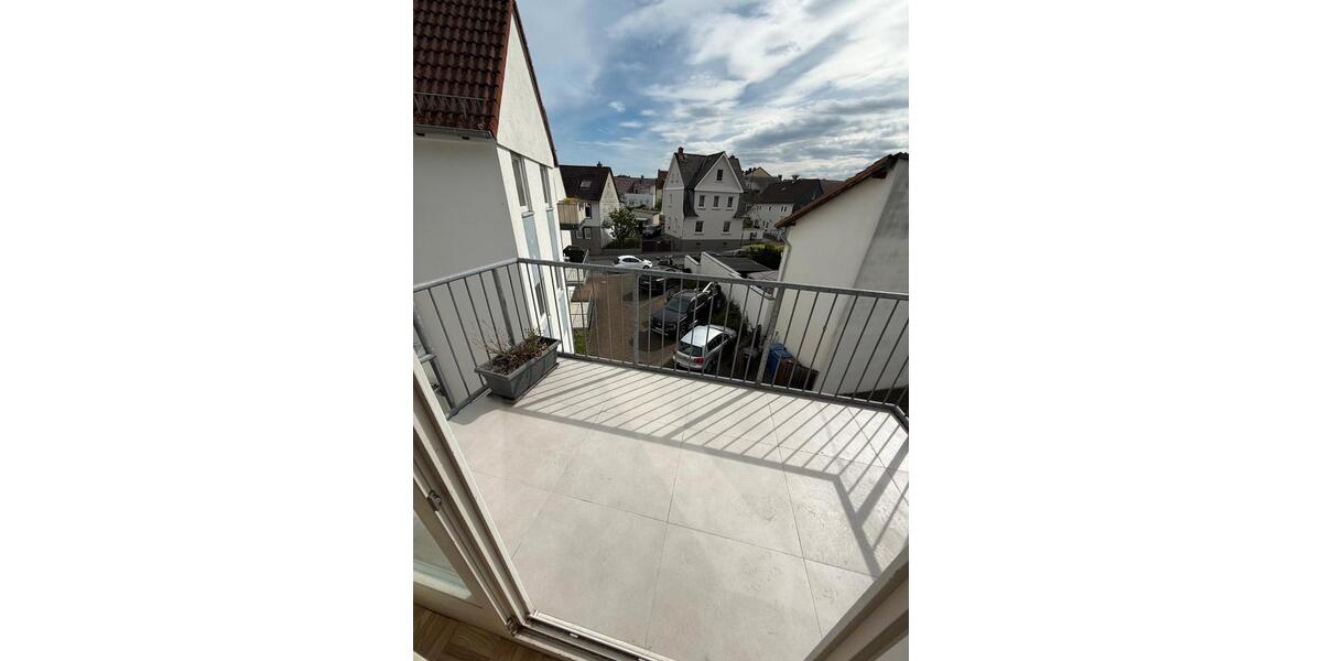 Dachgeschoßwohnung Oberursel (Taunus) - 4 Zimmer, 100 m&sup2;, 1.100&euro; | Angebot:26416269