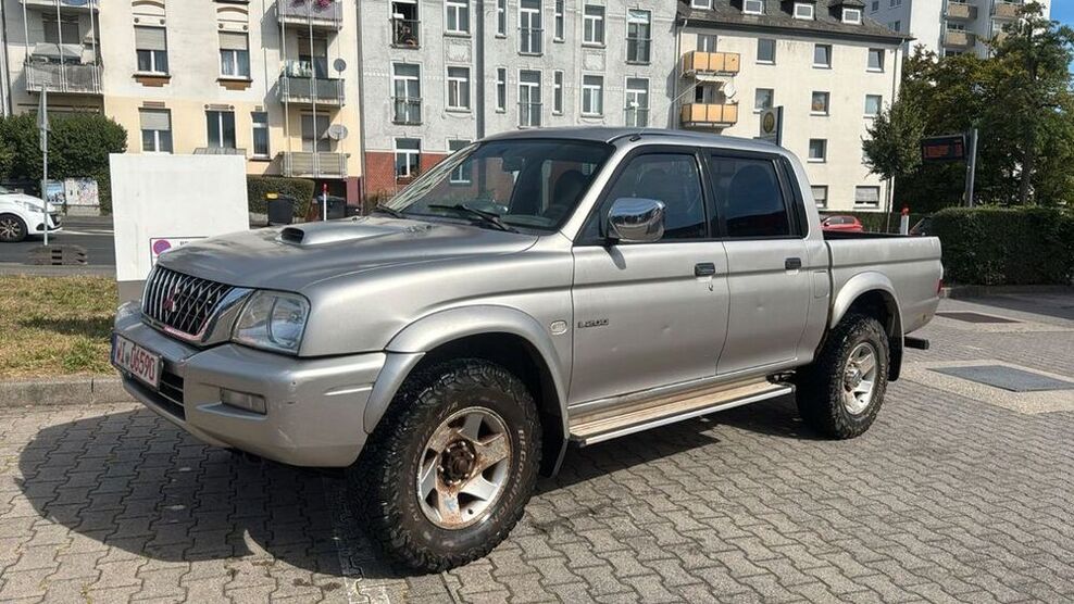 L200