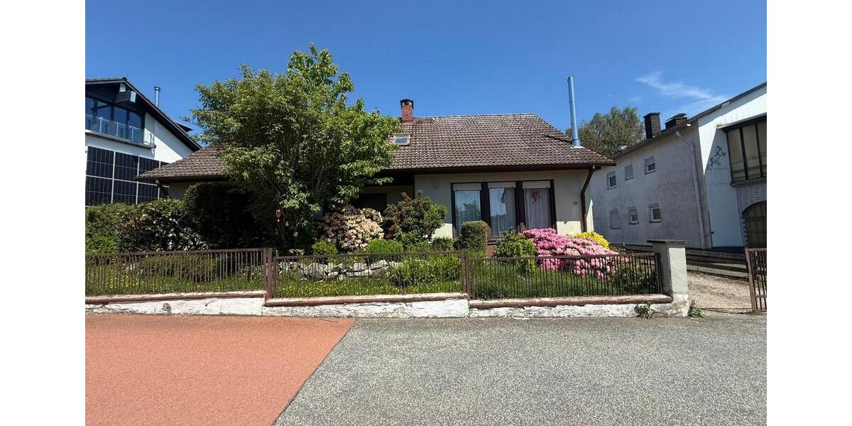 Einfamilienhaus Schmitten im Taunus - 7 Zimmer, 180 m&sup2;, 480.000&euro; | Angebot:26995157