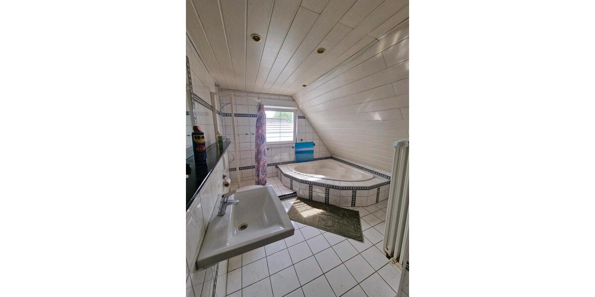 Einfamilienhaus Limeshain - 5 Zimmer, 187 m&sup2;, 370.000&euro; | Angebot:26797032