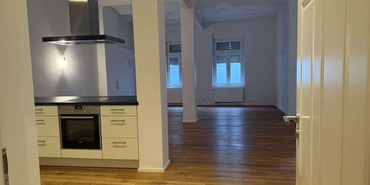 Einfamilienhaus Frankfurt Unterliederbach - 4 Zimmer, 120 m&sup2;, 2.150&euro; | Angebot:24668522