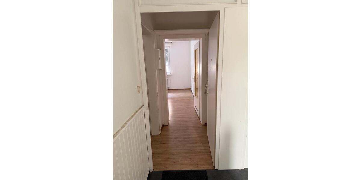 Erdgeschoßwohnung Frankfurt am Main West - 1 Zimmer, 20 m&sup2;, 750&euro; | Angebot:25718519