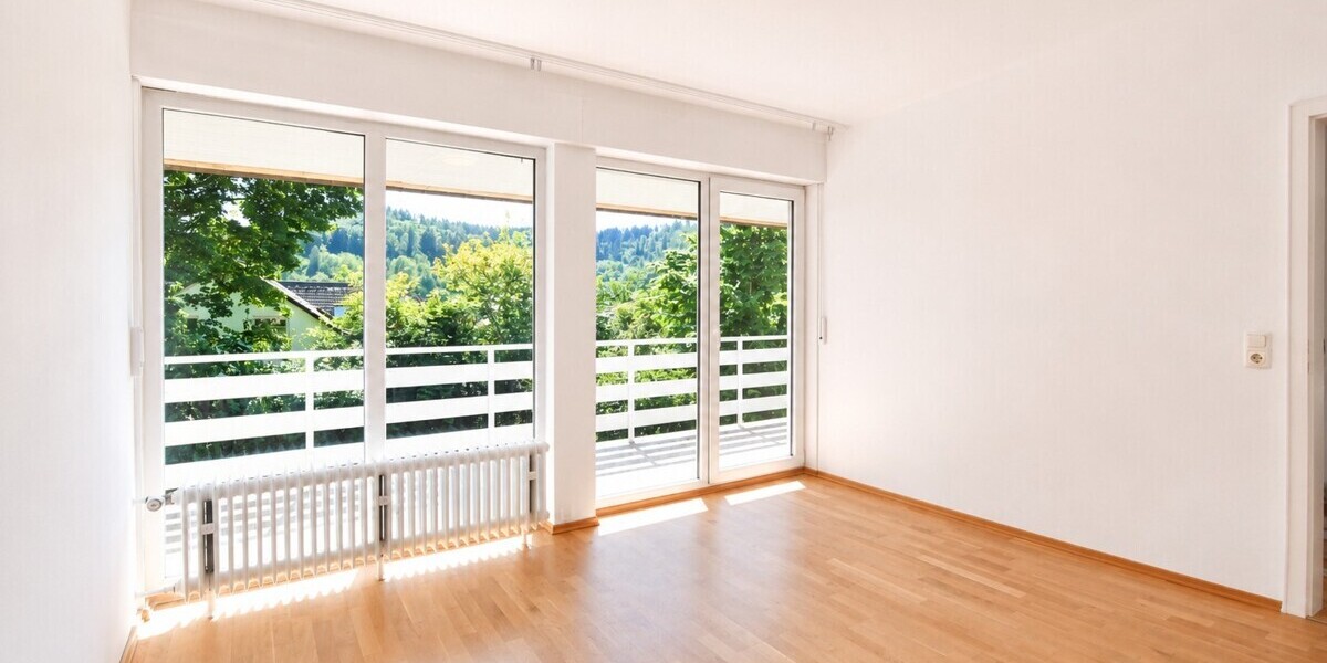 Großes Familienhaus am Sonnenhang mit Doppelgarage - Einfamilienhaus Eppstein | Angebot:27120640