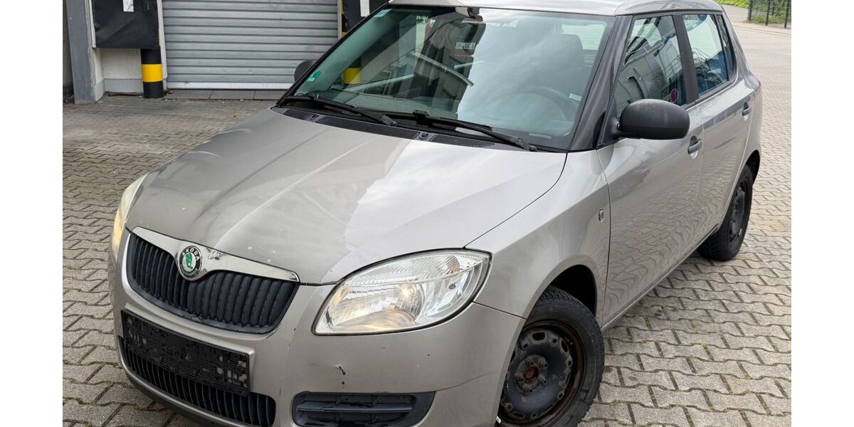 Skoda Fabia 218.000 km 1.349 &euro; Frankfurt am Main 65933