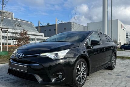 Toyota Avensis 119.000 km 13.200 &euro; Offenbach am Main 63069