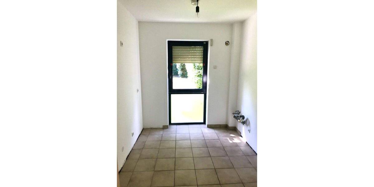 Etagenwohnung Frankfurt am Main Hausen - 2 Zimmer, 65 m&sup2;, 390.000&euro; | Angebot:26886226