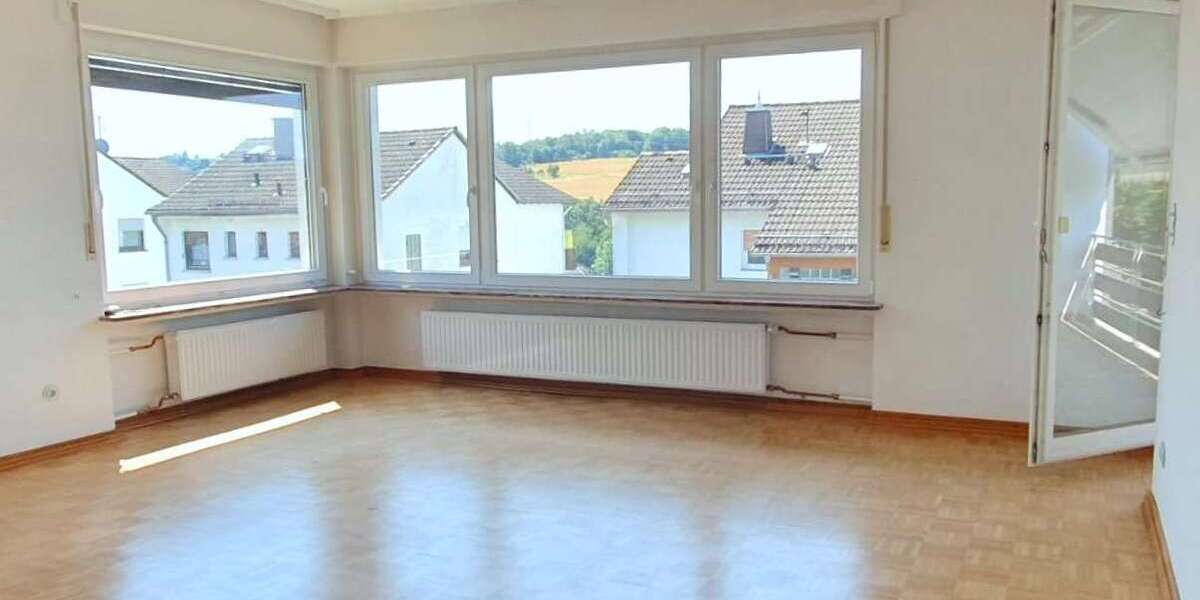 Haus zum Kaufen in Eppstein-Niederjosbach 549.000 € 184 m² 8 zimmer