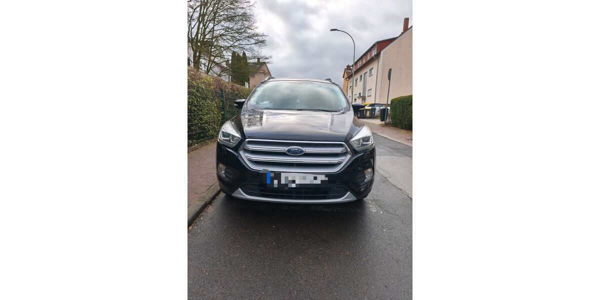 Ford Kuga 157.000 km 13.400 &euro; Bad Vilbel 61118