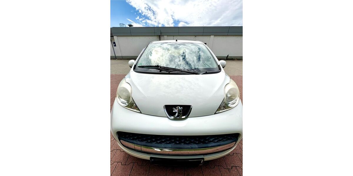 Peugeot 107 152.528 km 1.899 &euro; Frankfurt am Main 65934