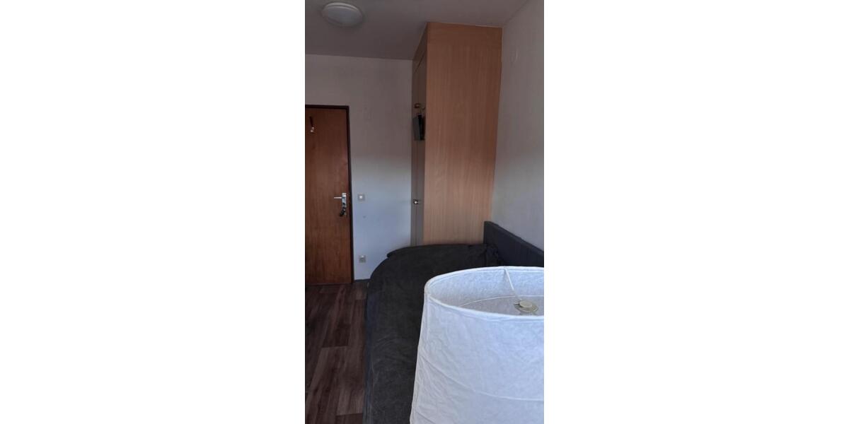Etagenwohnung Frankfurt am Main Bornheim - 1 Zimmer, 10 m&sup2;, 244&euro; | Angebot:26579634