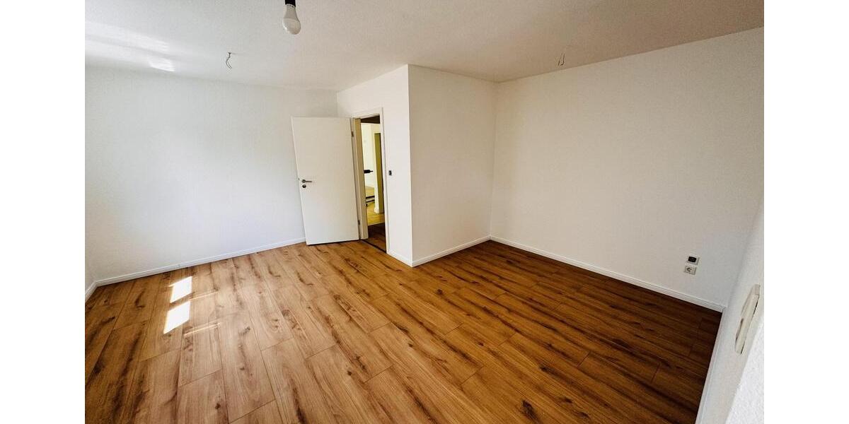 Etagenwohnung Bruchköbel - 5 Zimmer, 160 m&sup2;, 2.240&euro; | Angebot:26170114