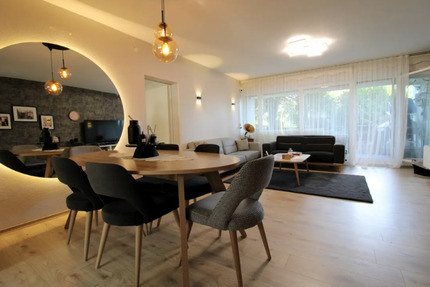 Von Privat in Bruchköbel:Renovierte, möblierte und gepflegte..... 4 zimmer