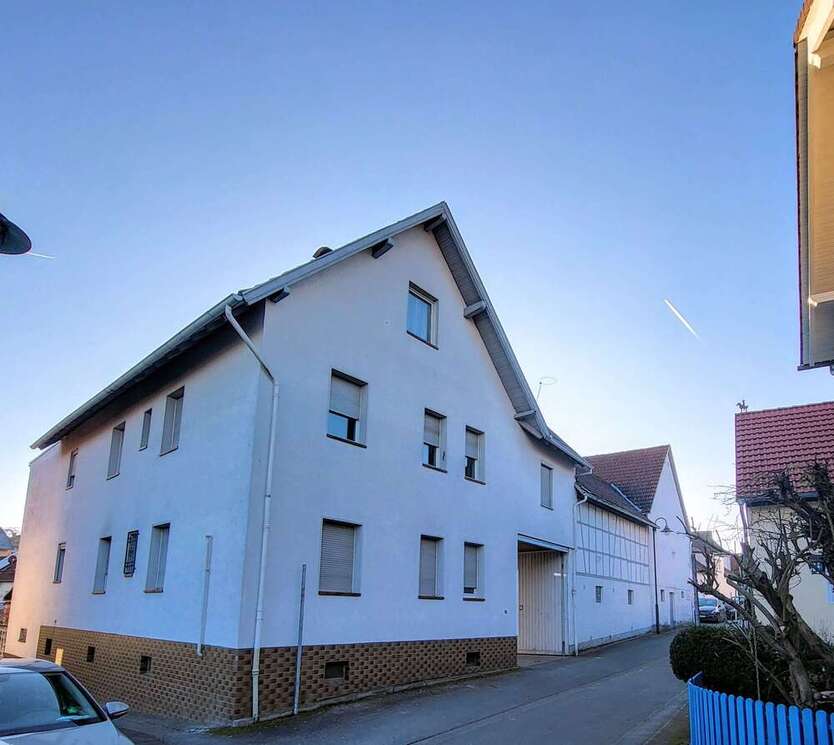 Haus zum Kaufen in Usingen 395.000 € 200 m²