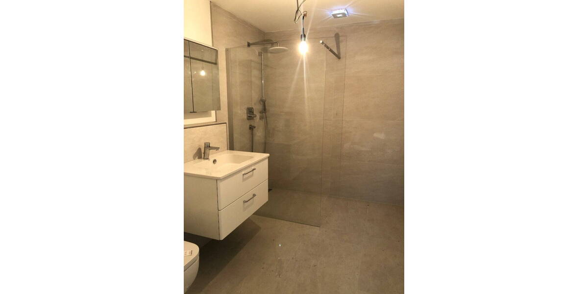 Einfamilienhaus Dreieich Buchschlag - 9 Zimmer, 300 m&sup2;, 4.390&euro; | Angebot:26712738