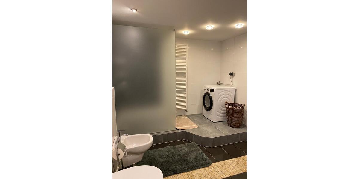 Etagenwohnung Frankfurt am Main West - 3 Zimmer, 106 m&sup2;, 1.750&euro; | Angebot:25403329