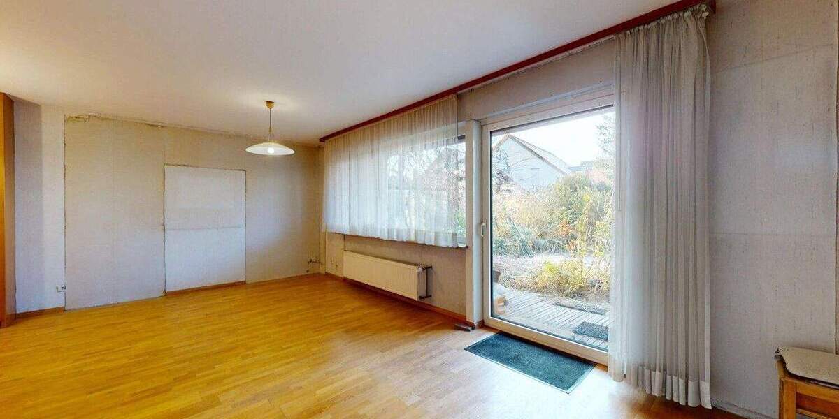 Reihenmittelhaus Frankfurt am Main Eckenheim - 6 Zimmer, 137 m&sup2;, 620.000&euro; | Angebot:24989665