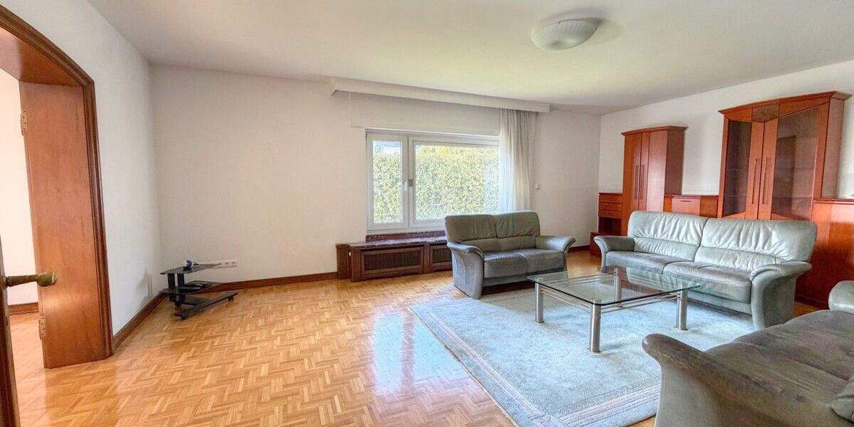 Mehrfamilienhaus, Wohnhaus Kronberg im Taunus Oberhöchstadt - 9 Zimmer, 236 m&sup2;, 850.000&euro; | Angebot:25686321