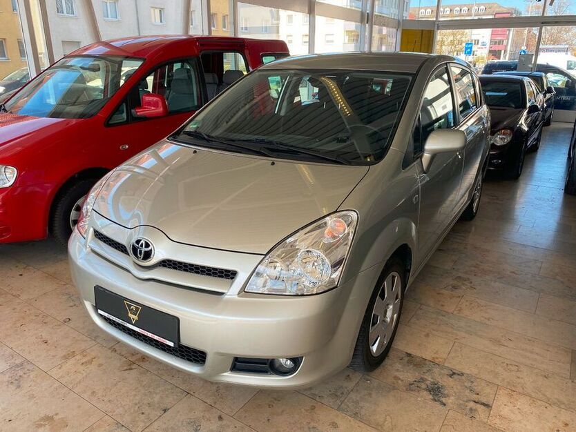 Corolla Verso