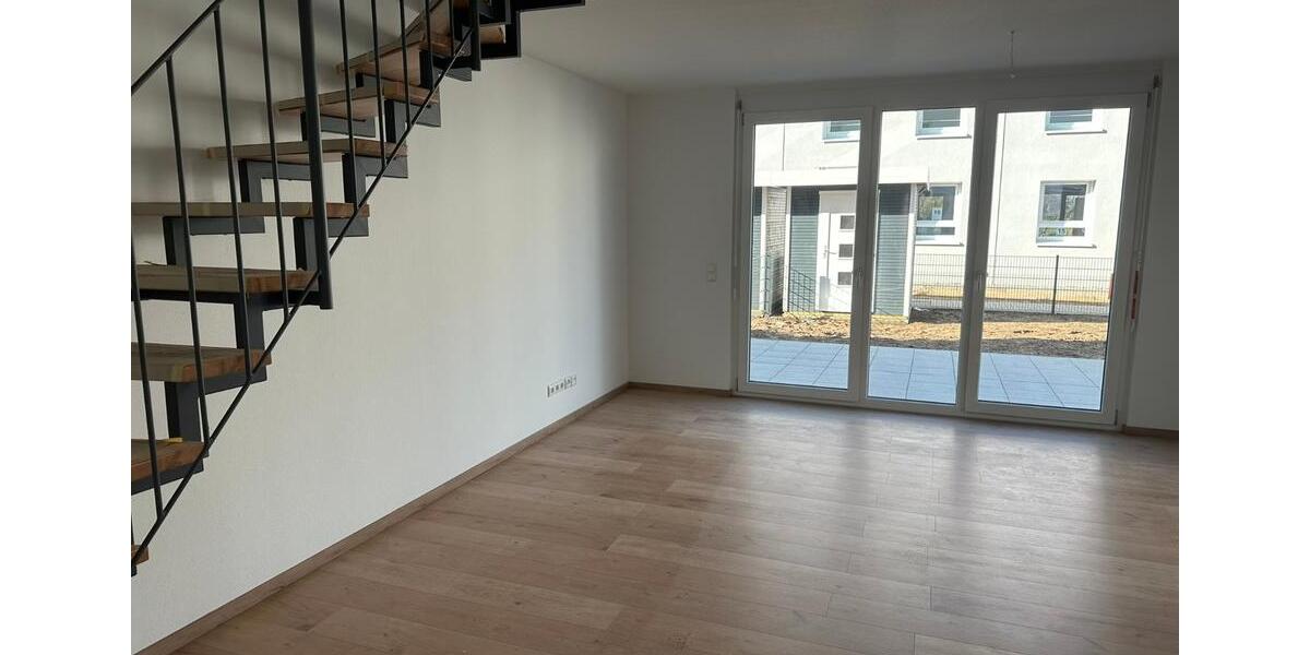Doppelhaushälfte Groß-Gerau Gerau - 6 Zimmer, 136 m&sup2;, 2.100&euro; | Angebot:24768044