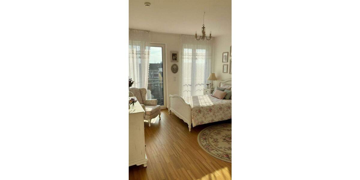 Etagenwohnung Offenbach am Main Hafen - 4 Zimmer, 154 m&sup2;, 2.695&euro; | Angebot:25737452