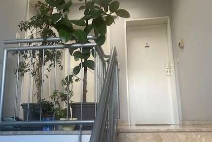 Haus zum Kaufen in Frankfurt 2.357.000 € 650 m² 30 zimmer