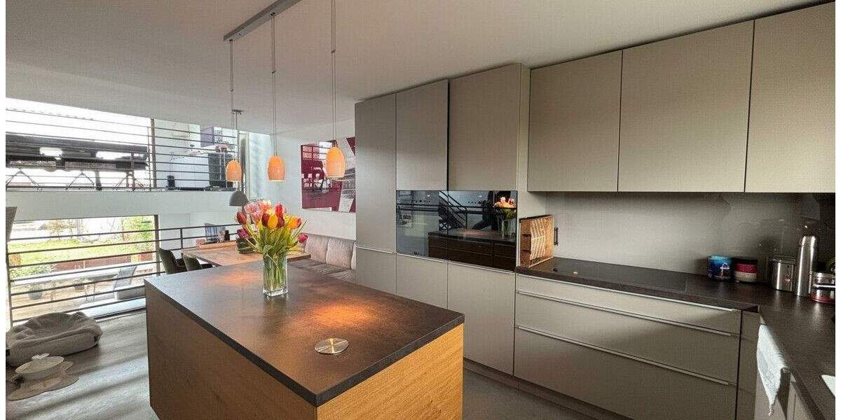 Reihenmittelhaus Frankfurt am Main Hausen - 4 Zimmer, 182 m&sup2;, 3.900&euro; | Angebot:25796137