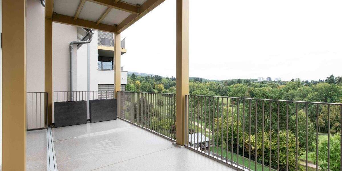 ++Kronberg PARKSIDE++ Luxus Altbau Wohnetage mit Panoramablick im Herzen der Stadt 3 zimmer