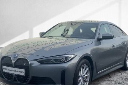 BMW i4 28.454 km 35.888 &euro; Frankfurt 60314