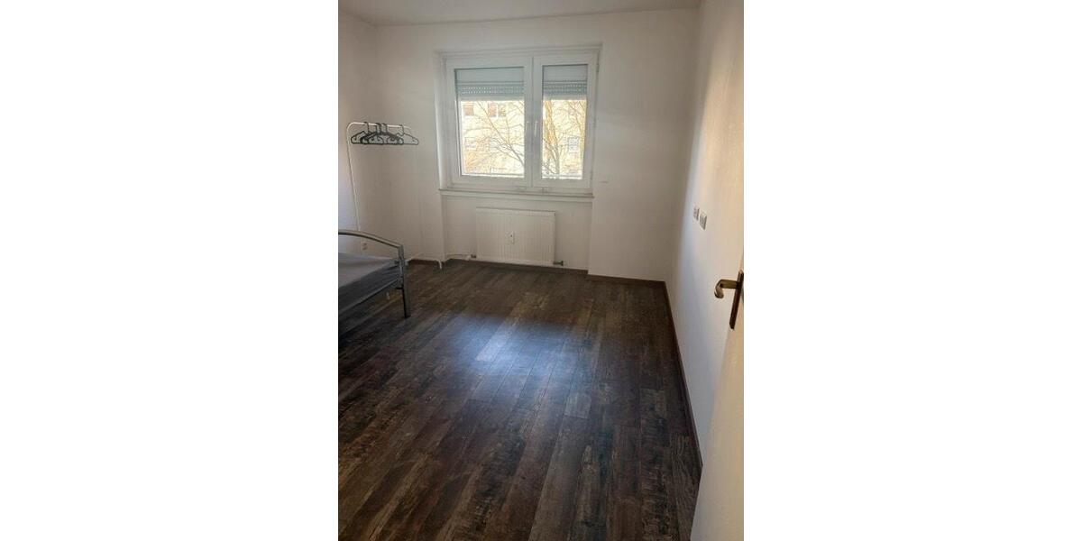 Etagenwohnung Frankfurt am Main Schwanheim - 3 Zimmer, 70 m&sup2;, 1.800&euro; | Angebot:26620828