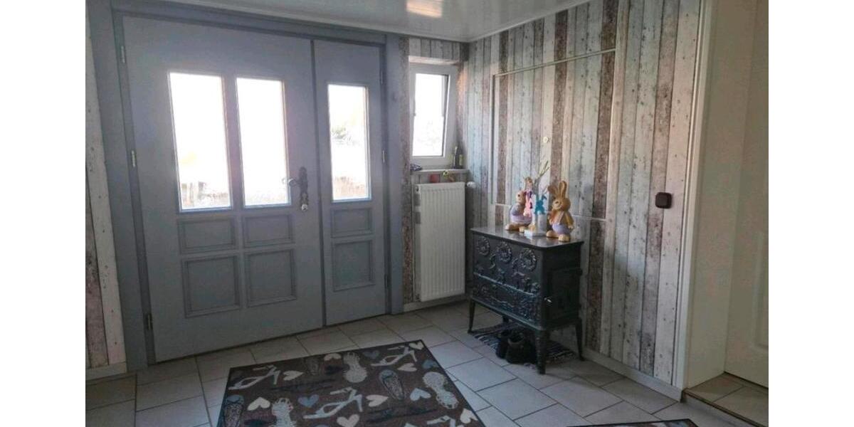 Einfamilienhaus Friedberg (Hessen) - 6 Zimmer, 155 m&sup2;, 199.000&euro; | Angebot:25784024