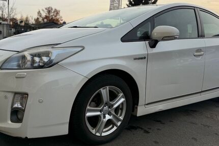 Toyota Prius 393.425 km 4.799 &euro; Frankfurt am Main 60386