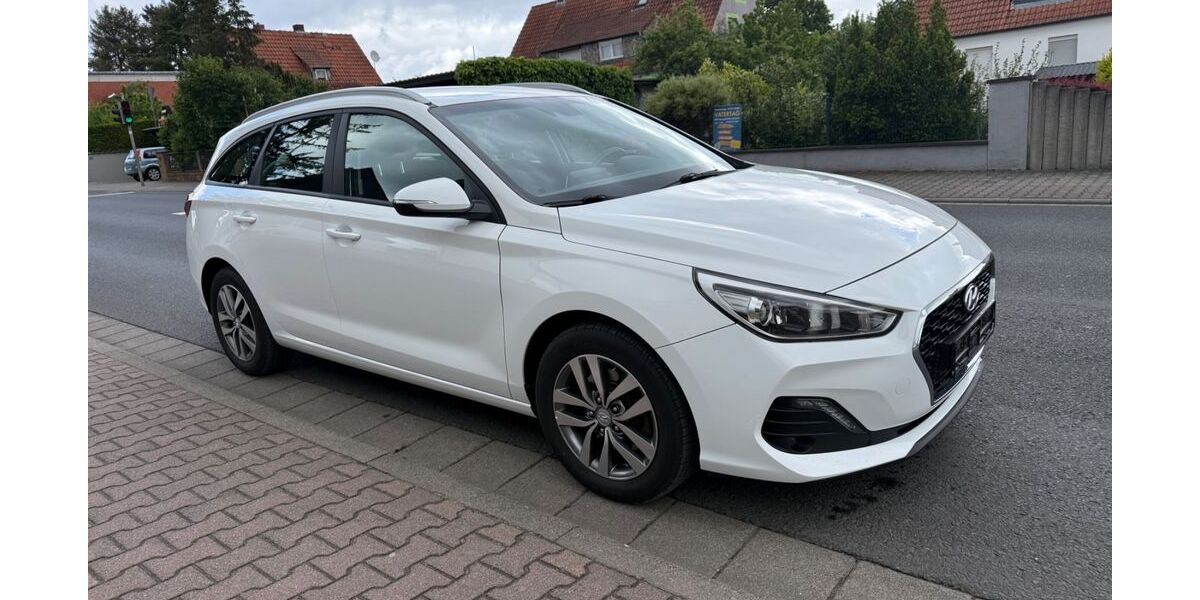 Hyundai i30 210.885 km 7.290 &euro; Rodgau 63110