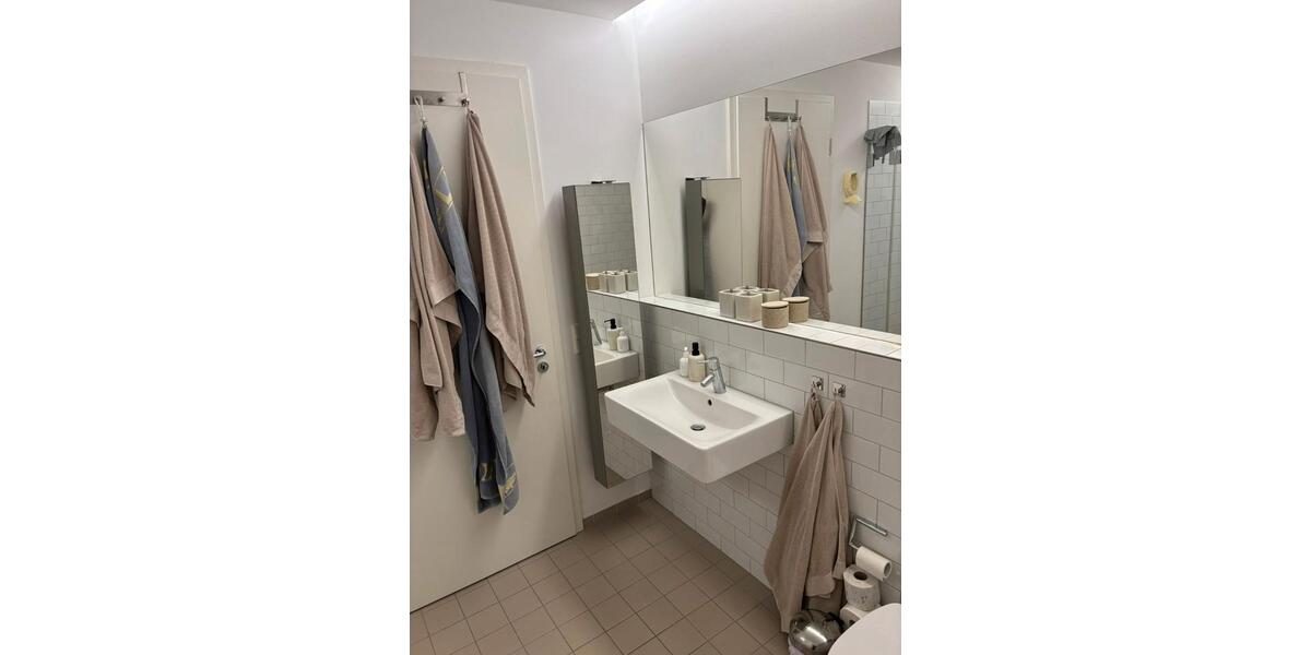 Erdgeschoßwohnung Frankfurt am Main Nord-West - 4 Zimmer, 100 m&sup2;, 1.650&euro; | Angebot:26194624
