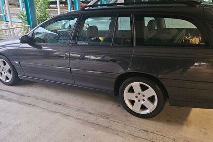 Opel Omega 62.500 km 5.990 &euro; Raunheim 65479