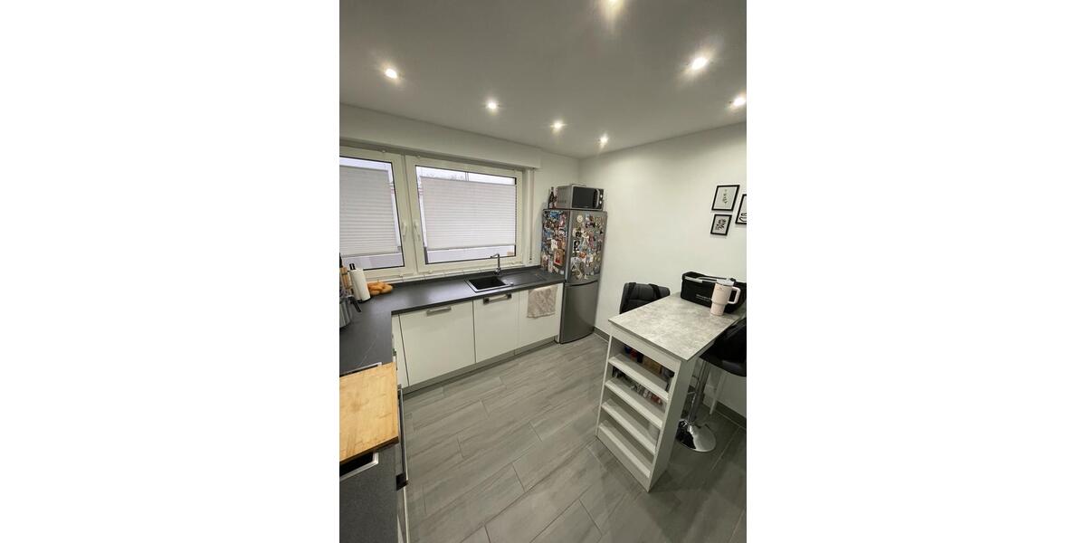 ** PROVISIONSFREI** Geräumige 2-Zimmerwohnung mit Balkon 2 zimmer