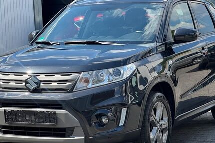 Suzuki Vitara 126.000 km 11.999 &euro; Offenbach am Main 63075