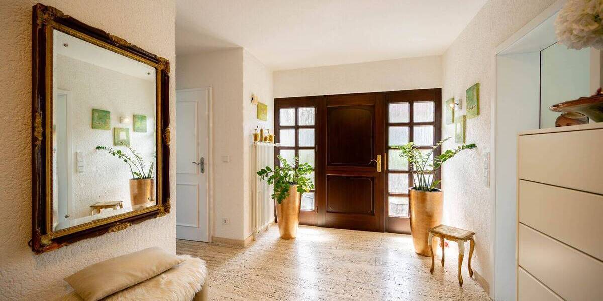 Einfamilienhaus Frankfurt am Main Nieder-Eschbach - 8 Zimmer, 291 m&sup2;, 1.285.000&euro; | Angebot:26685208