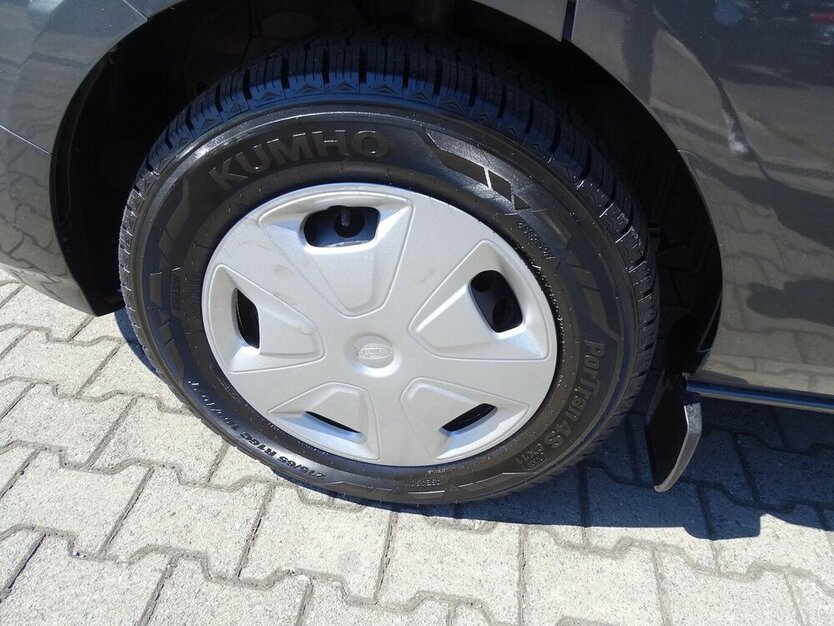 Ford Transit Custom 2,0l TDCi 320 L2 Trend Klimaauto., 119.086 km 23.890 € Rodgau 63110