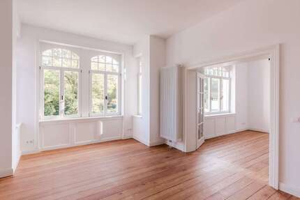 Wohnung Wiesbaden Nordost - 3 Zimmer, 110 m&sup2;, 2.700&euro; | Angebot:26999576