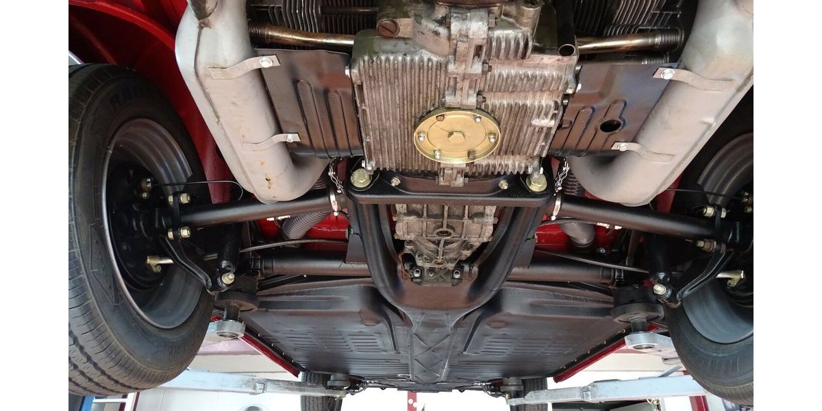 VW Karmann Ghia Cabrio vollständig restauriert 1.200 km 56.990 &euro; Rodgau 63110
