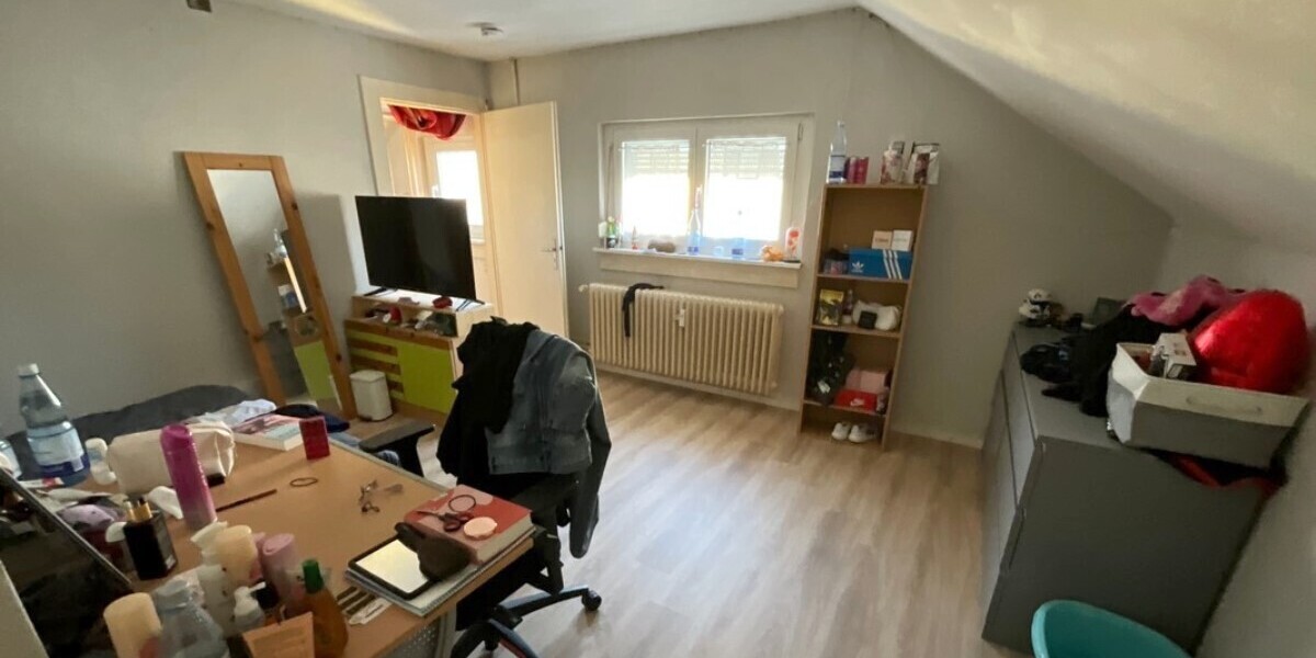 Frankfurt-Zeilsheim: Erbpacht- vermietetes 2 Familienhaus als Kapitalanlage - Mehrfamilienhaus, Wohnhaus Frankfurt am Main Sindlingen | Angebot:26897691