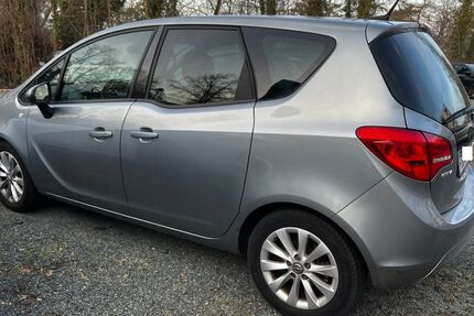 Opel Meriva 54.000 km 8.790 &euro; Bad Vilbel 61118