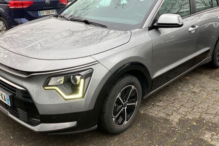 Kia Niro 137.000 km 17.850 &euro; Hofheim am Taunus 65719