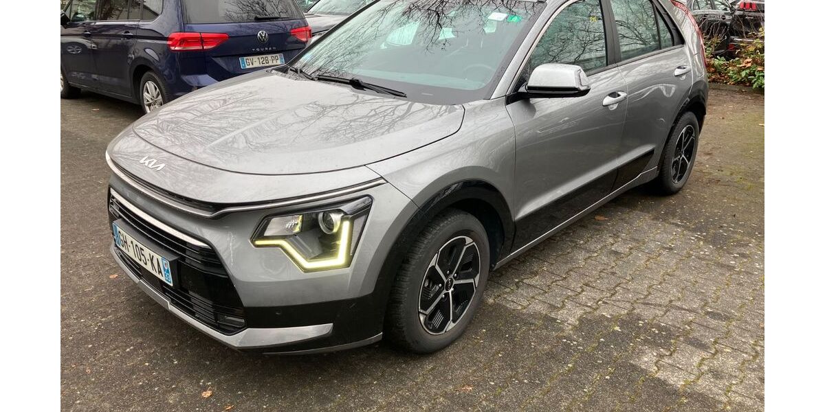 Kia Niro 137.000 km 17.850 &euro; Hofheim am Taunus 65719