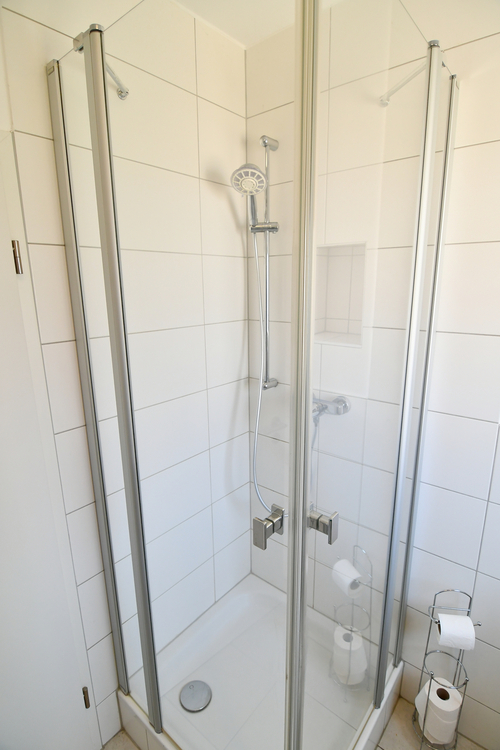 Moderne 4 Zi Maisonette mit 2 Schlafräumen mitten in Hornau