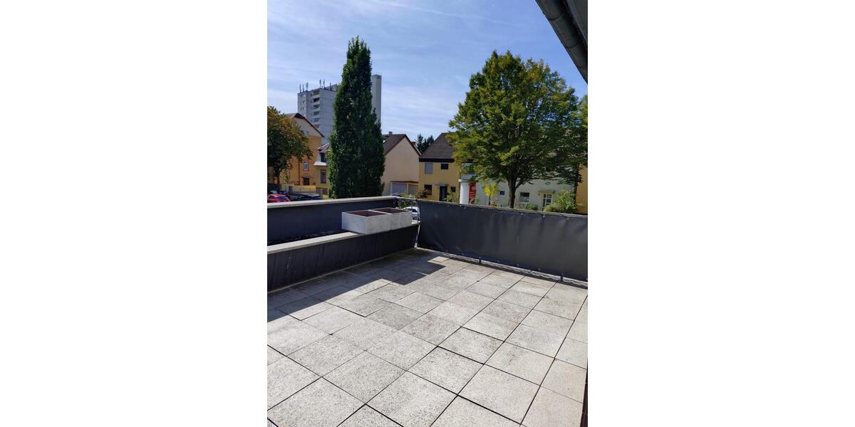 2,5-Zimmer-Wohnung (Gesamtmiete: 1.400 €) 2.5 zimmer