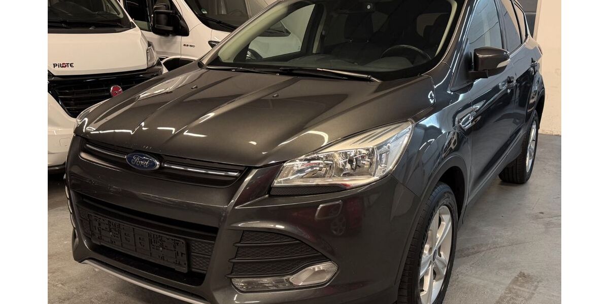 Ford Kuga 167.305 km 9.999 &euro; Darmstadt 64347
