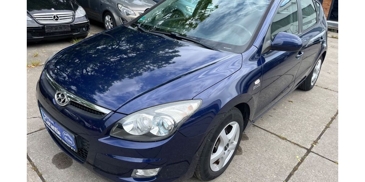 Hyundai i30 82.000 km 5.690 &euro; Dreieich 63303
